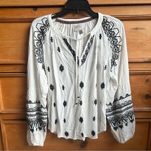 Knox Rose Boho Blouse with Black Embroidery M